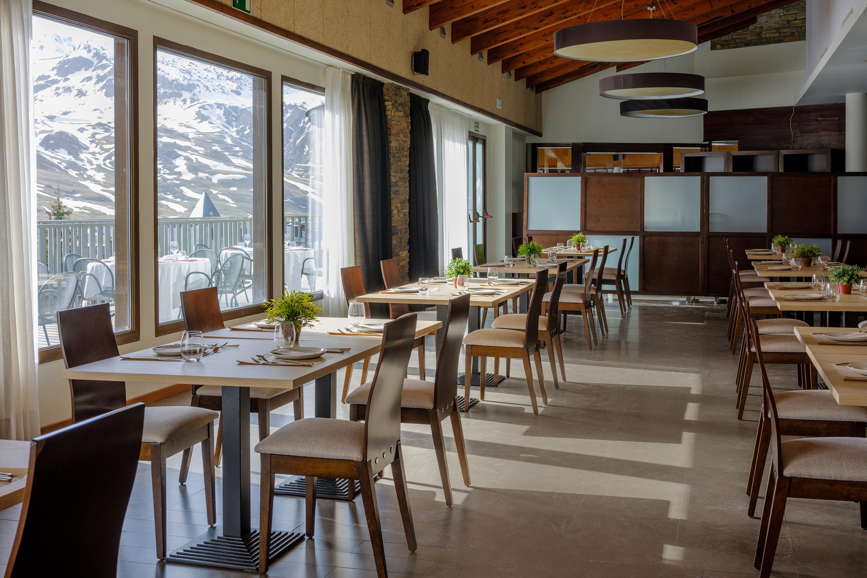 Hotel Aragon Hills&Spa Formigal Buitenkant foto